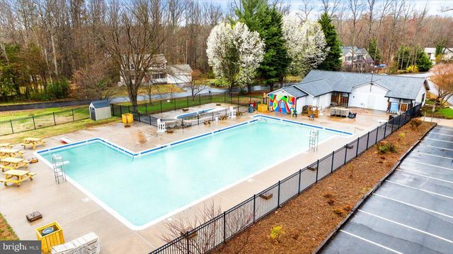 8339 KENNEDY DR, King George, VA 22485