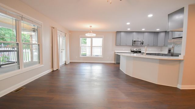 1009 Silver Leaf Drive, Lawrenceburg, KY 40342