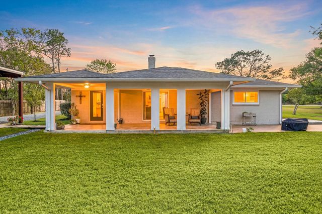 9907 Ironwood Lane, Fairchilds, TX 77469