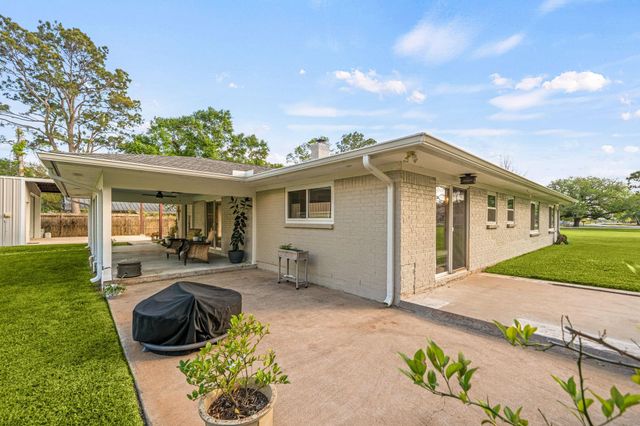 9907 Ironwood Lane, Fairchilds, TX 77469
