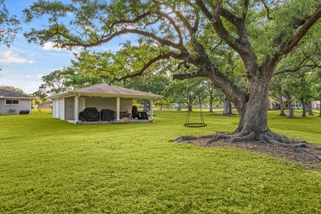 9907 Ironwood Lane, Fairchilds, TX 77469