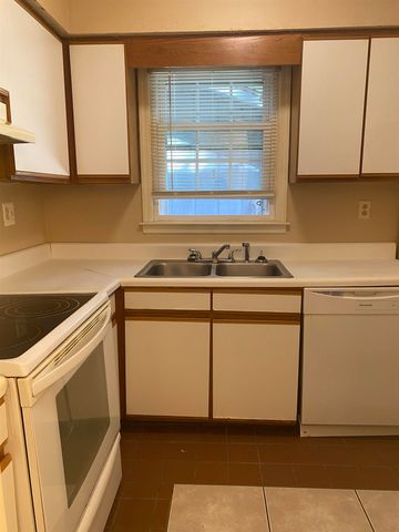 4405 Lakeside Dr., Little River, SC 29566