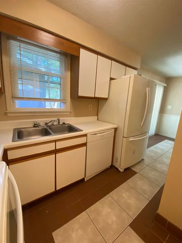 4405 Lakeside Dr., Little River, SC 29566