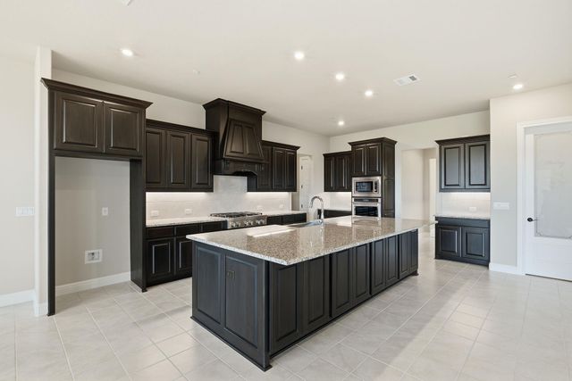 2209 Bel Paese BND, Leander, TX 78641