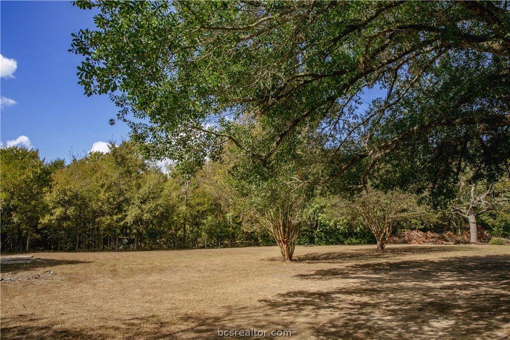 845 2nd Street, Somerville, TX 77879 — photo 4