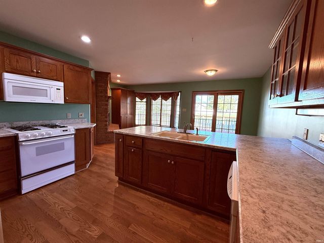 97 N Sugar Cliff Drive, Crawfordsville, IN 47933