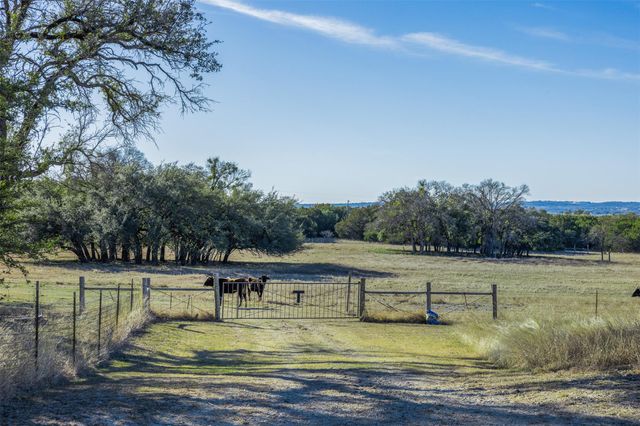 197 Live Oak Cemetery RD, Killeen, TX 76542