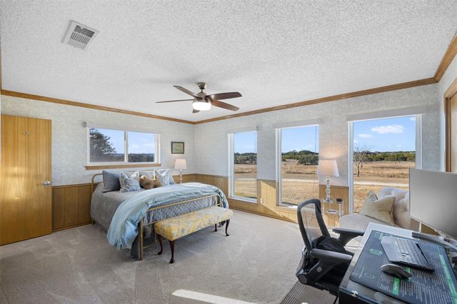 197 Live Oak Cemetery RD, Killeen, TX 76542