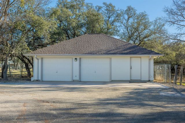 197 Live Oak Cemetery RD, Killeen, TX 76542