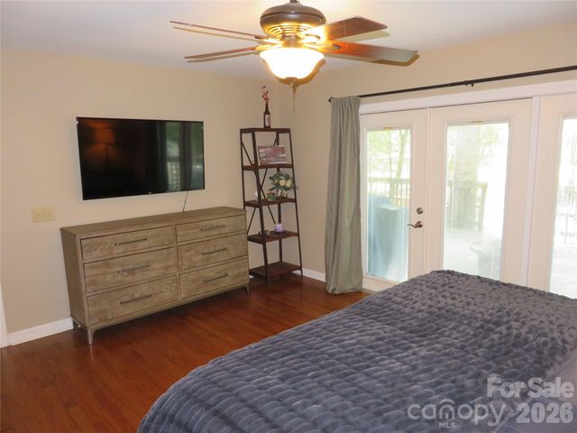 1843 Tanfield Drive, Matthews, NC 28105
