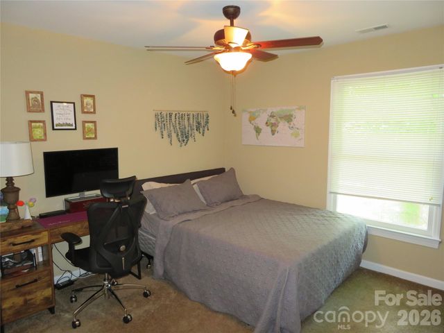 1843 Tanfield Drive, Matthews, NC 28105
