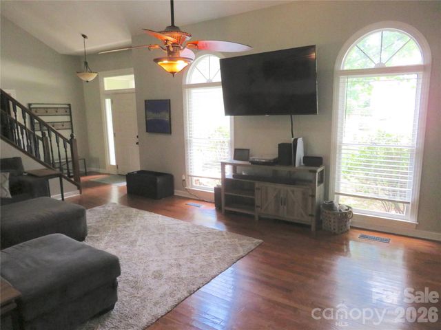 1843 Tanfield Drive, Matthews, NC 28105