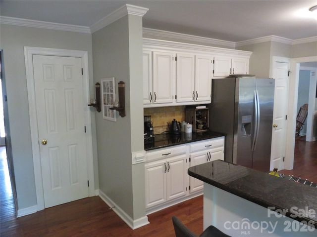 1843 Tanfield Drive, Matthews, NC 28105