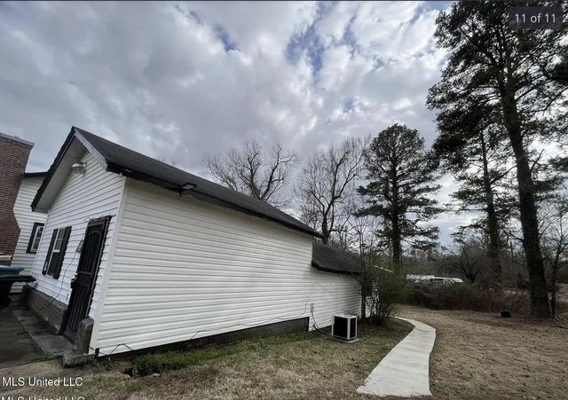 1289 South Street, Grenada, MS 38901