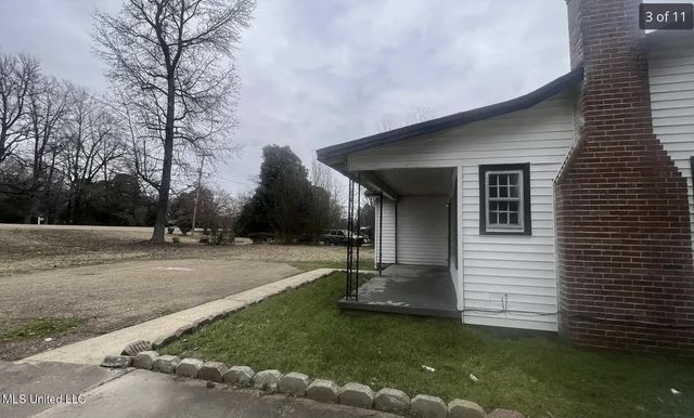 1289 South Street, Grenada, MS 38901
