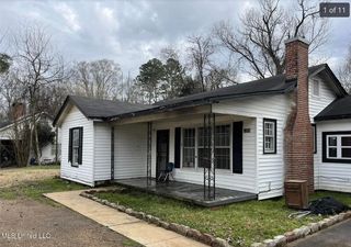 1289 South Street, Grenada, MS 38901
