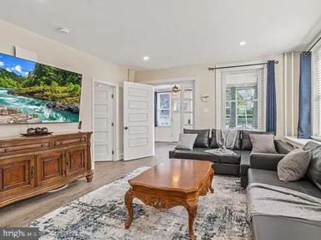 344 MEETING HOUSE LN #1, Narberth, PA 19072