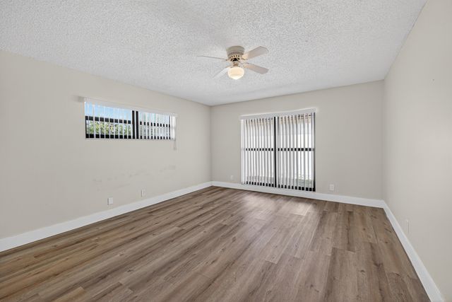 4867 Hawkwood Road, Boynton Beach, FL 33436