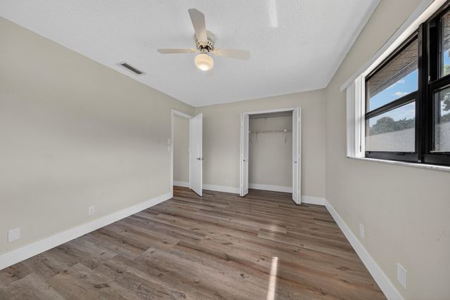 4867 Hawkwood Road, Boynton Beach, FL 33436