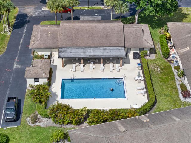 4867 Hawkwood Road, Boynton Beach, FL 33436