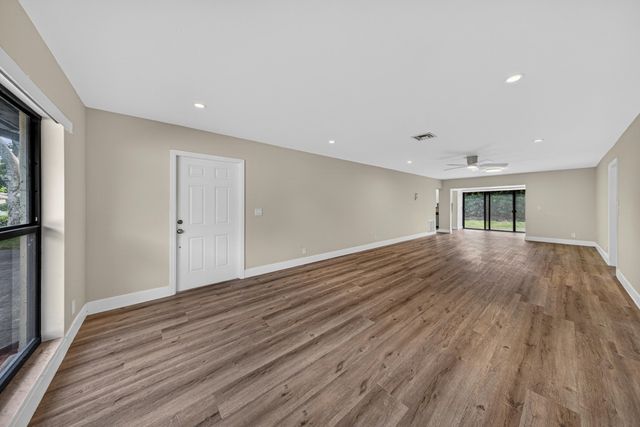 4867 Hawkwood Road, Boynton Beach, FL 33436