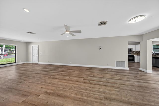 4867 Hawkwood Road, Boynton Beach, FL 33436