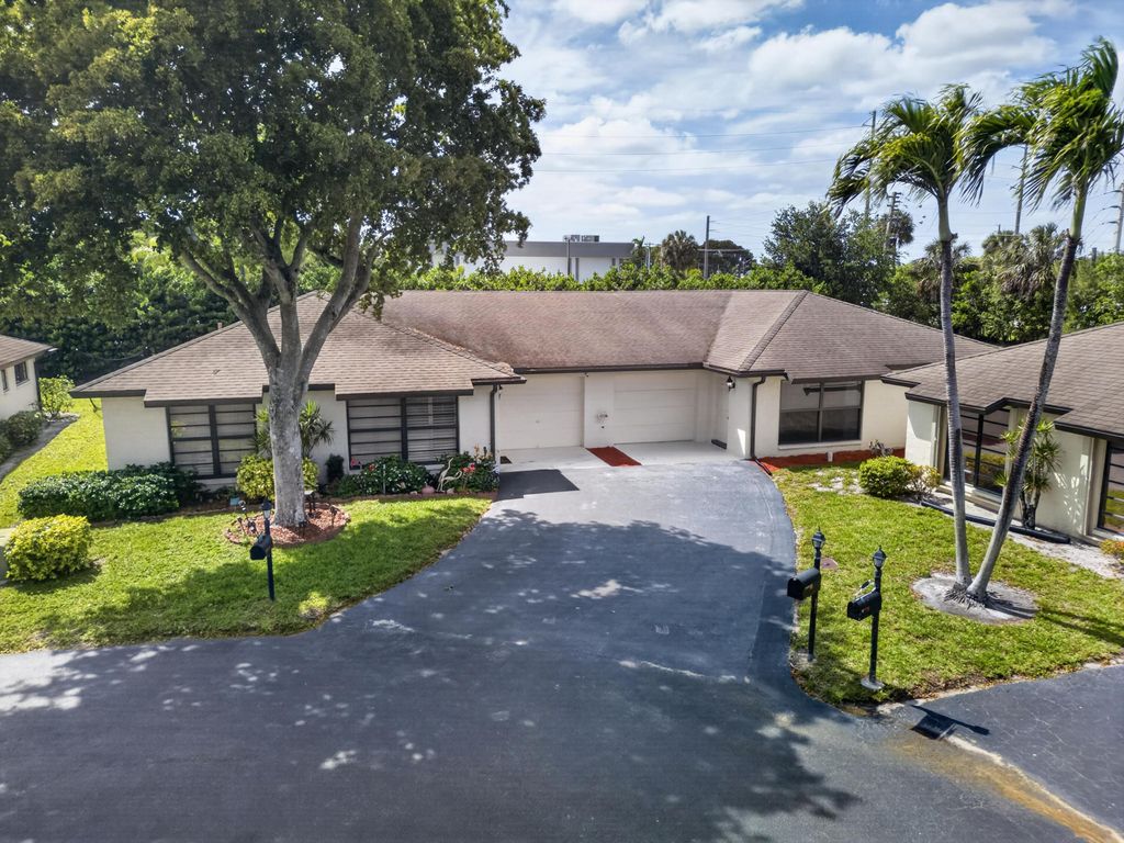 4867 Hawkwood Road, Boynton Beach, FL 33436