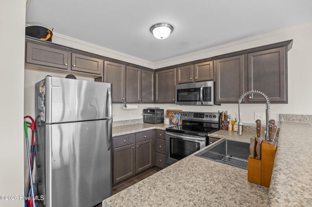 442 Sullivan Loop Road, Midway Park, NC 28544