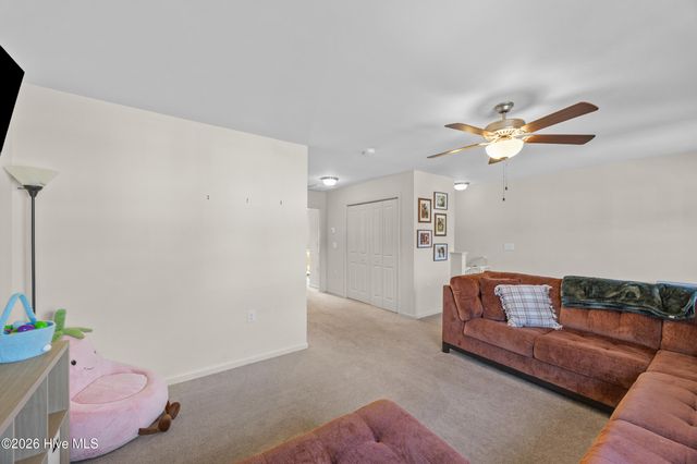 442 Sullivan Loop Road, Midway Park, NC 28544