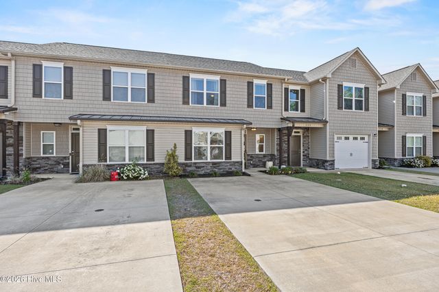 442 Sullivan Loop Road, Midway Park, NC 28544