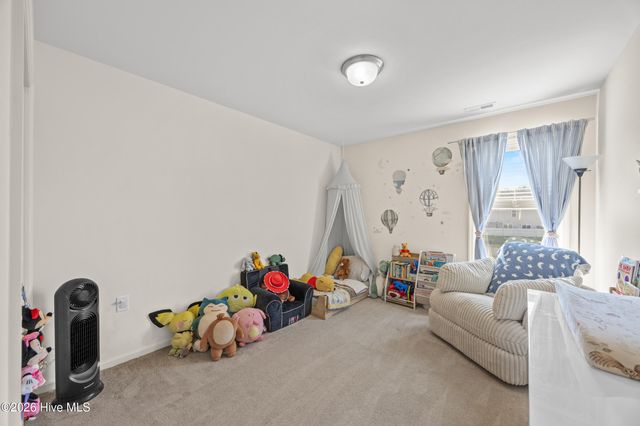 442 Sullivan Loop Road, Midway Park, NC 28544