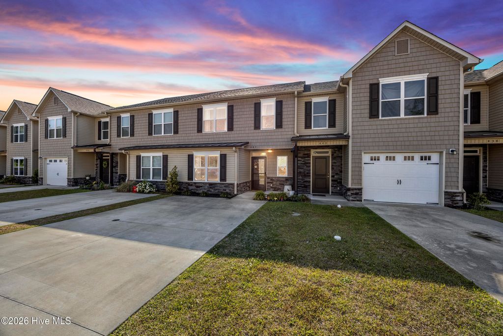 442 Sullivan Loop Road, Midway Park, NC 28544