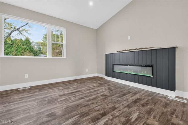 12005 Auburn Road, Chardon, OH 44024