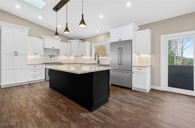 12005 Auburn Road, Chardon, OH 44024