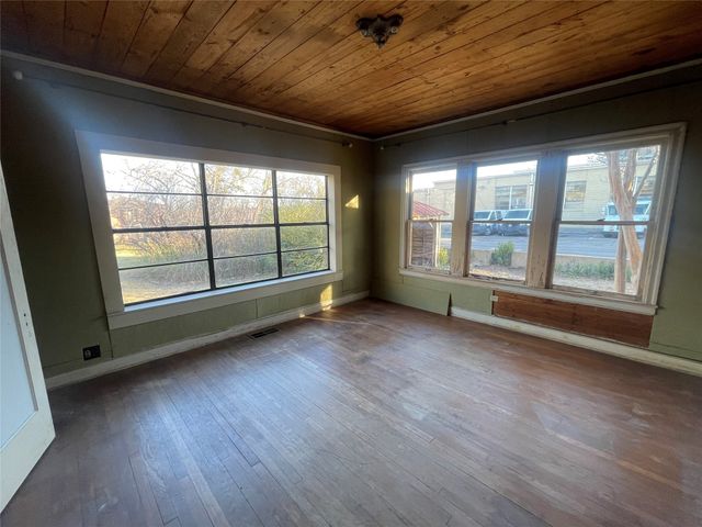 400 Church Street, Sulphur Springs, TX 75482