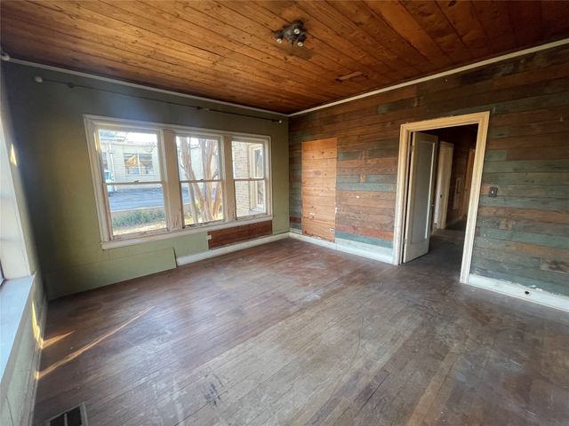 400 Church Street, Sulphur Springs, TX 75482