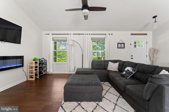 3731 BREAKNOCK RD, Bumpass, VA 23024
