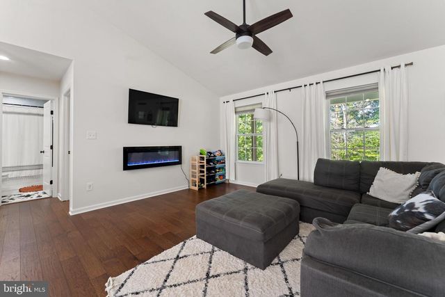 3731 BREAKNOCK RD, Bumpass, VA 23024