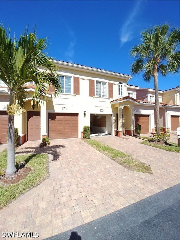20140 Estero Gardens CIR 204, Estero, FL 33928