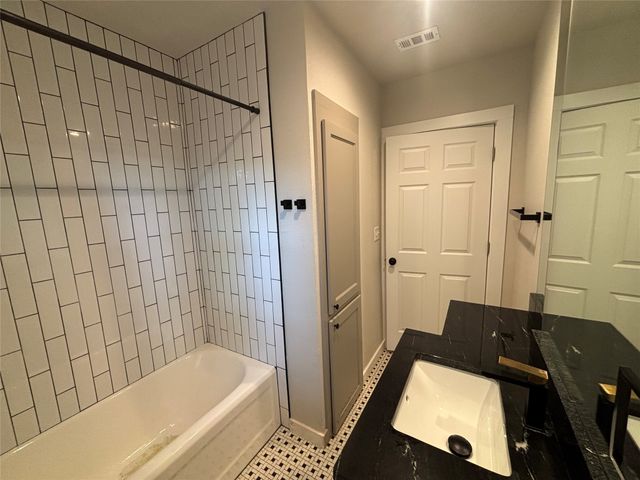 3241 Odessa Avenue, Fort Worth, TX 76109