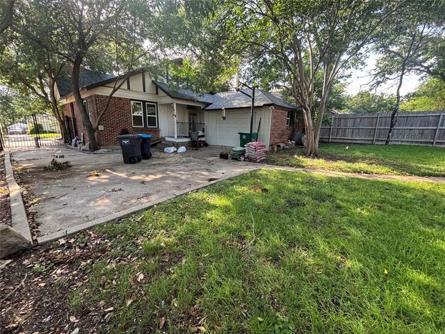 3241 Odessa Avenue, Fort Worth, TX 76109