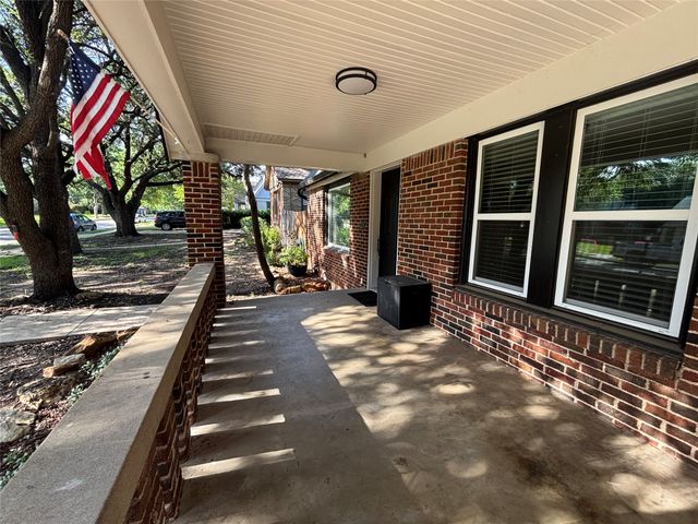 3241 Odessa Avenue, Fort Worth, TX 76109