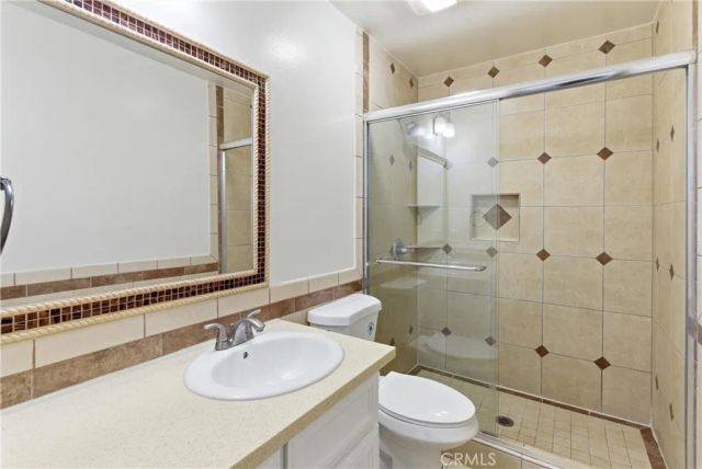 7082 Heil Ave 1, Huntington Beach, CA 92647