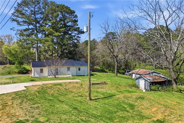3823 Cumming Highway, Canton, GA 30115