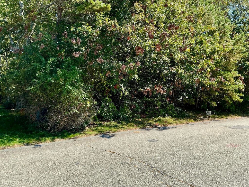 45 Fox Hill Road, Mashpee, MA 02649