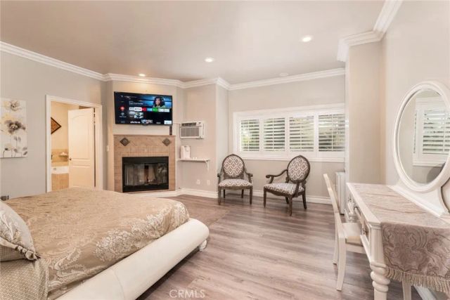12102 S La Cienega, Hawthorne, CA 90250