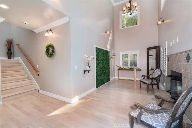 12102 S La Cienega, Hawthorne, CA 90250