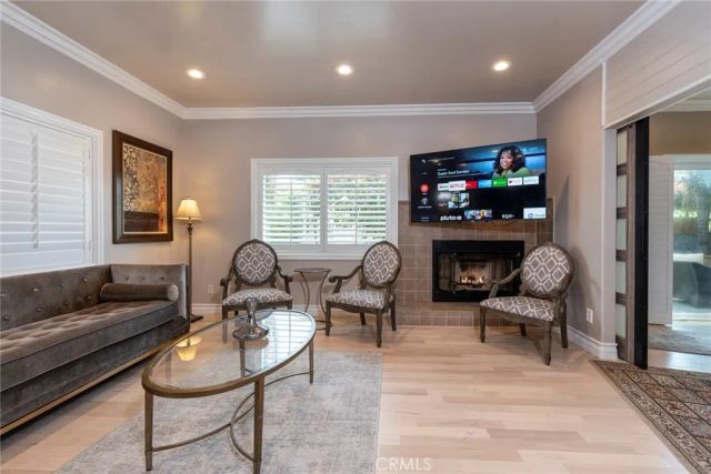 12102 S La Cienega, Hawthorne, CA 90250