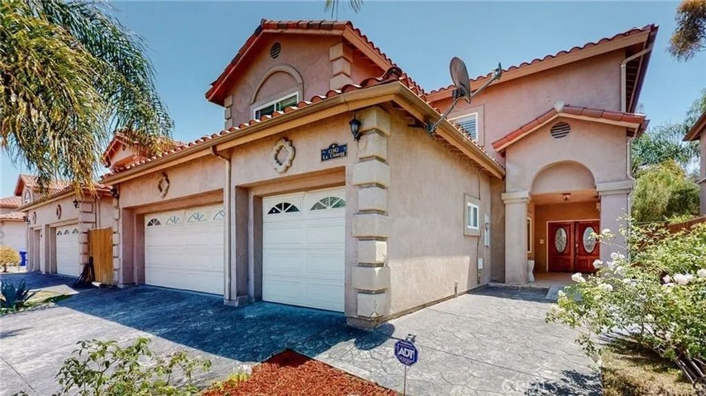 12102 S La Cienega, Hawthorne, CA 90250