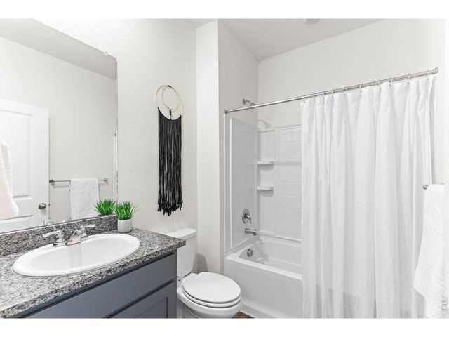 6087 Holstein Dr, Fort Collins, CO 80528